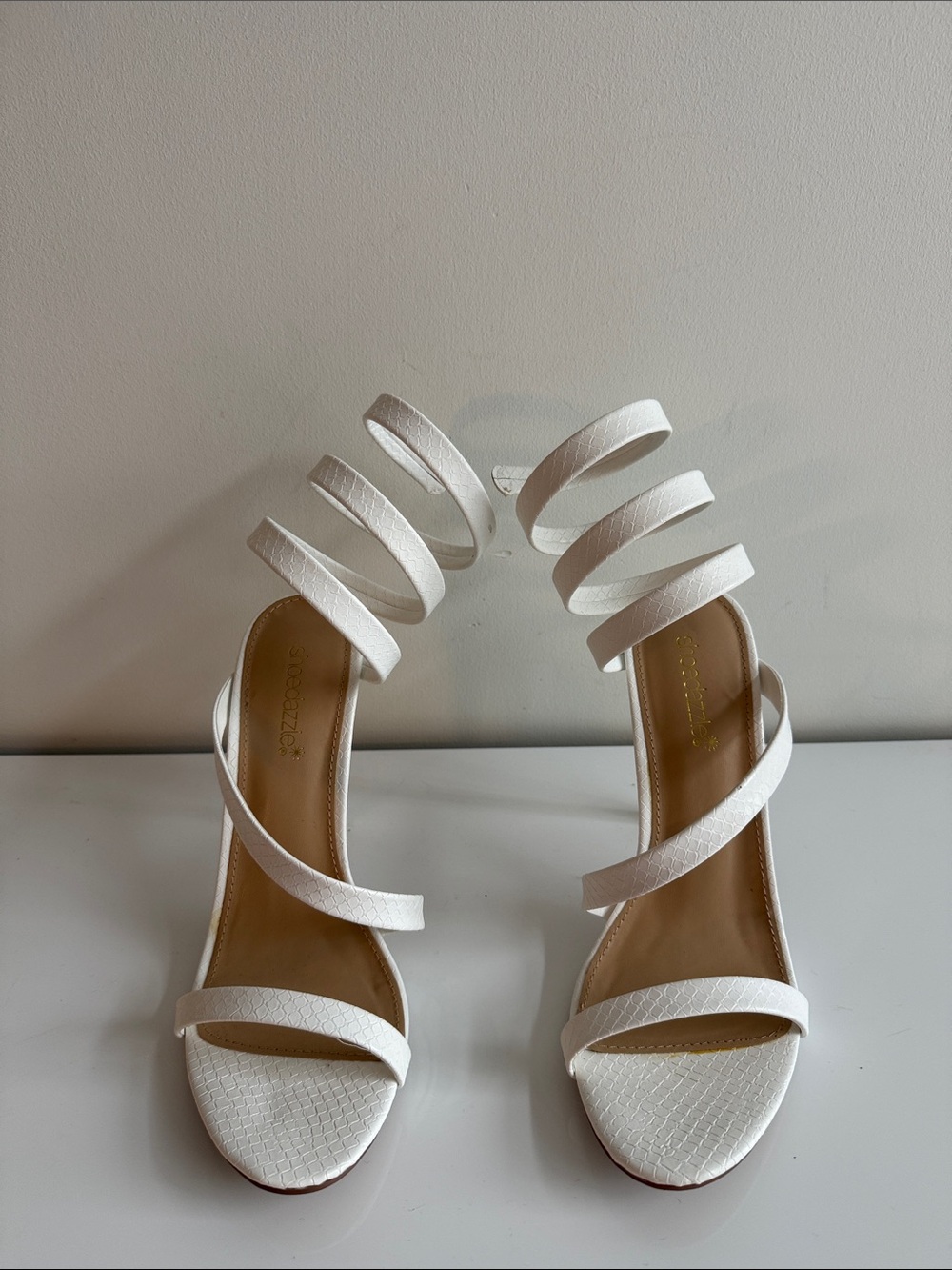 Shoe Dazzle White Spiral Strap Heels